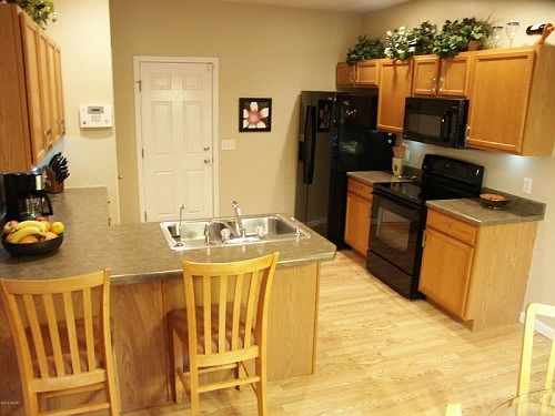 5th image of 24395 Brownstone Blvd