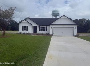 501 Orchard Creek Dr, Richlands, NC 28574