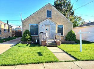 1307 Wolff St, Racine, WI 53402