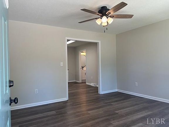 2nd image of 3812 Parkwood Ave