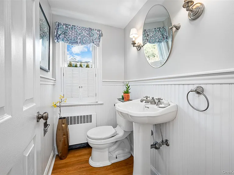 1001 Shore Acres Dr — Photo 14