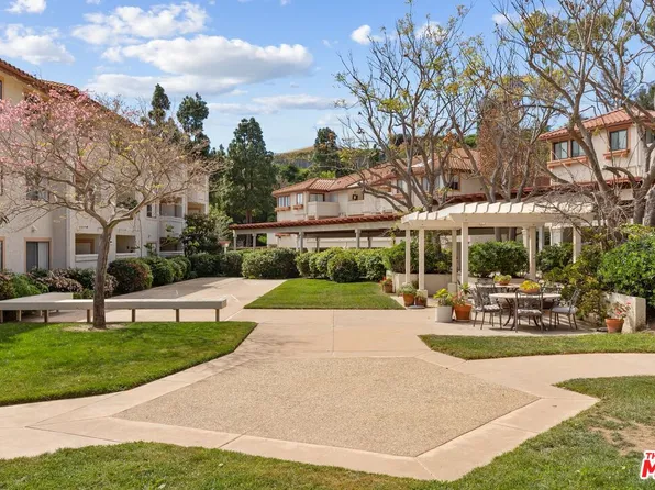 501 Palisades Dr APT 219, Pacific Palisades, CA 90272