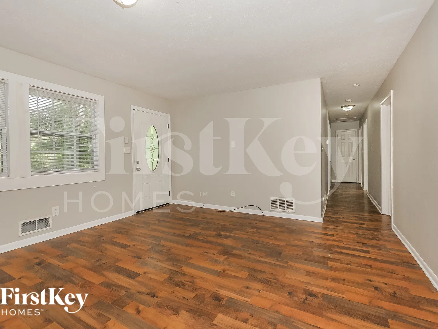 3 bed, 2.0 bath, 1527 sqft, $1,910 — Photo 3