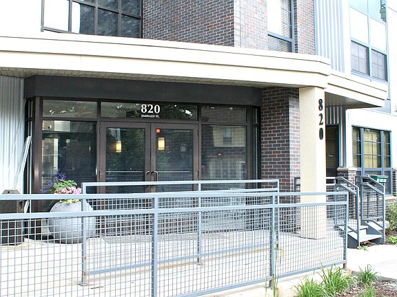 4th image of 820 Emerald St APT 103