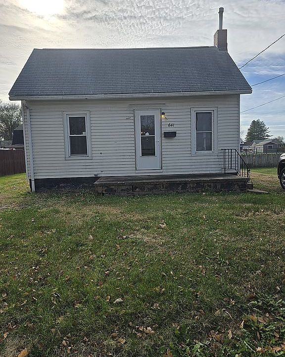 1st image of 641 E Van Buren St