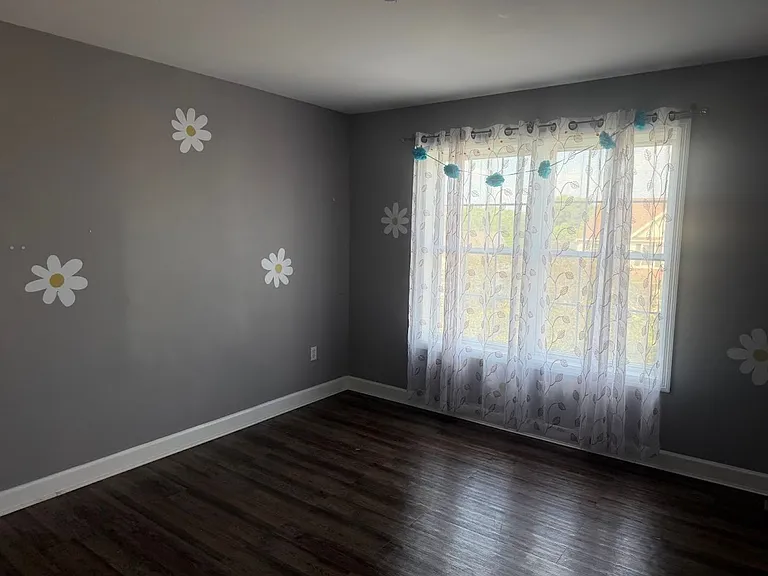 1014 Helm Ln — Photo 12