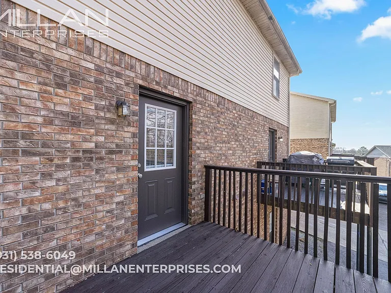 510 Hietts Ln — Photo 9