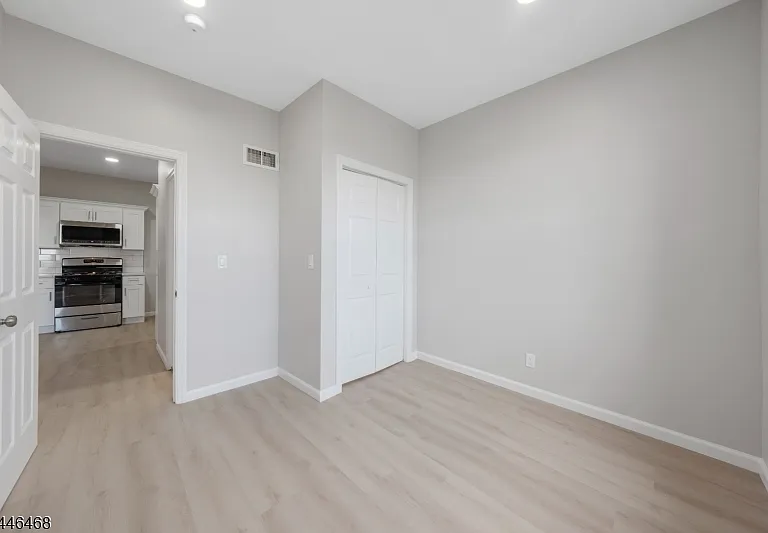 59 Henry St #C3 — Photo 8
