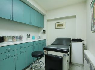 45 E 72nd St, New York, NY 10021