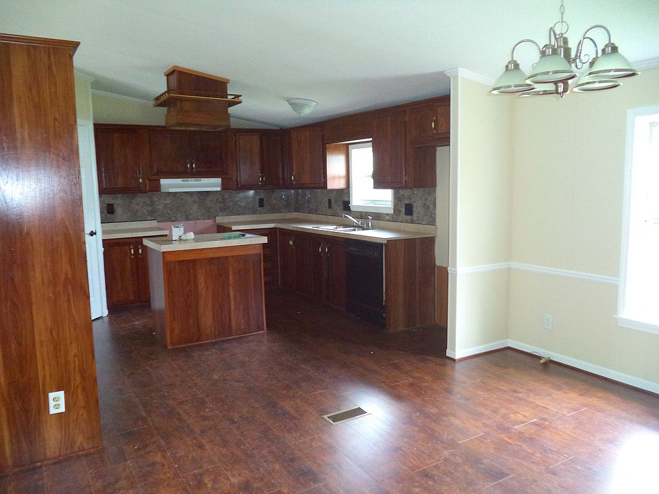 1st image of 2332 Mead Dr