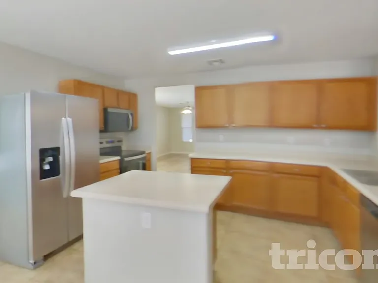 638 W Racine Loop — Photo 6