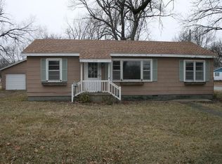 429N N Prewitt St, Nevada, MO 64772