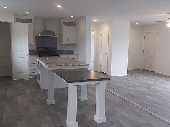 2nd image of 37492 Burrstone Ln #511