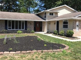 20738 Parkwood Ln, Strongsville, OH