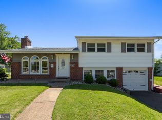2415 McCawber Dr, Wilmington, DE