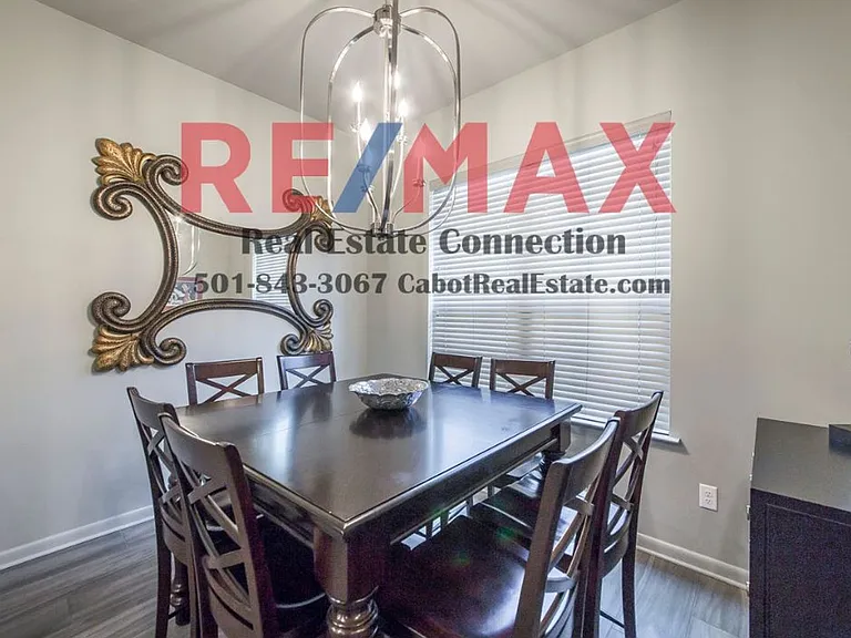 417 Cobblestone Dr — Photo 5