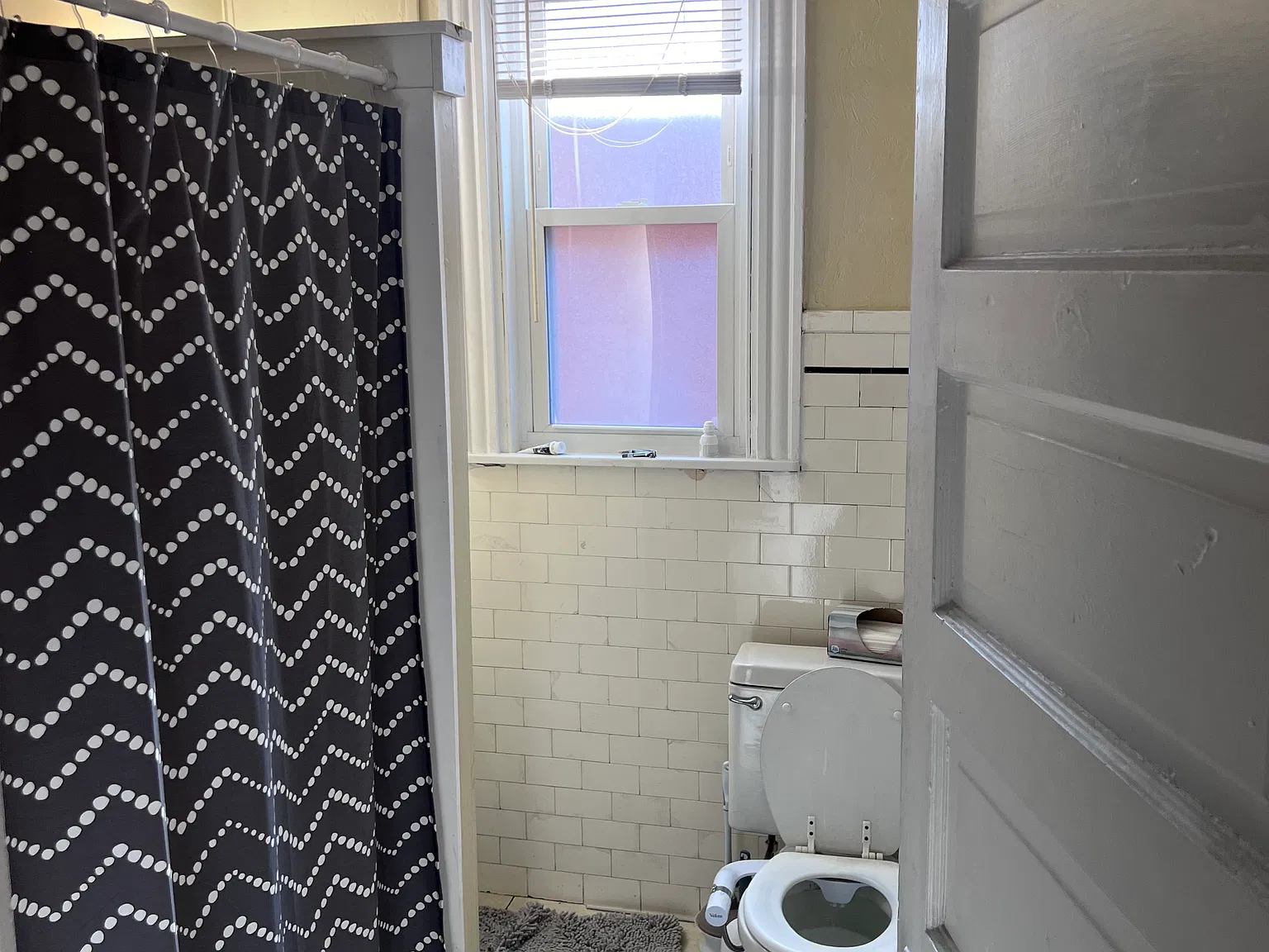 3 bed, 4104 sqft, $1,700 — Photo 4