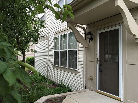 2nd image of 2864 Stonewater Dr