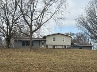 5825 Flatt Woods Rd, Simpson, IL 62985