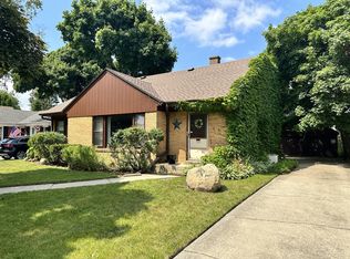 2828 N Wisconsin St, Racine, WI 53402