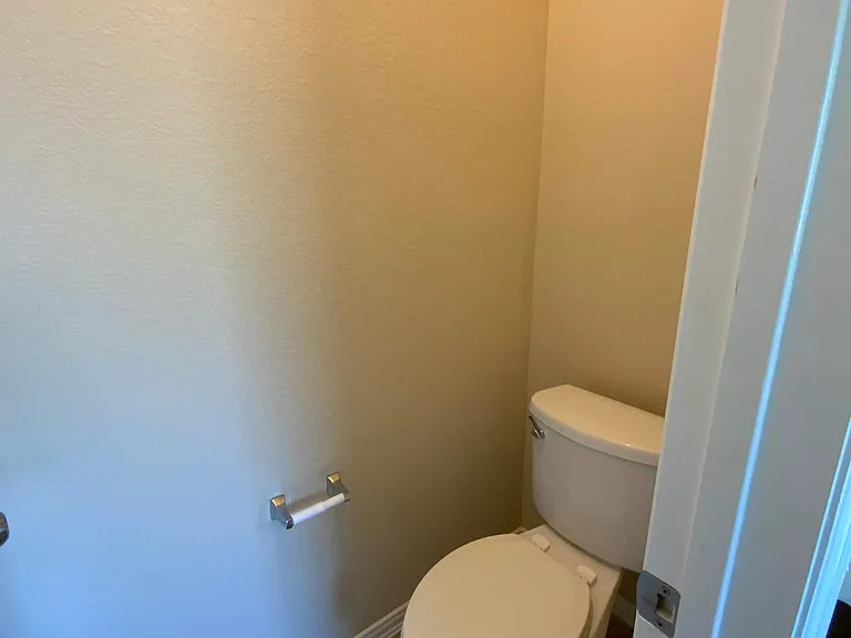 728 Olaf Dr — Photo 9