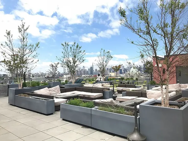 17 Monitor St #4R — Photo 15