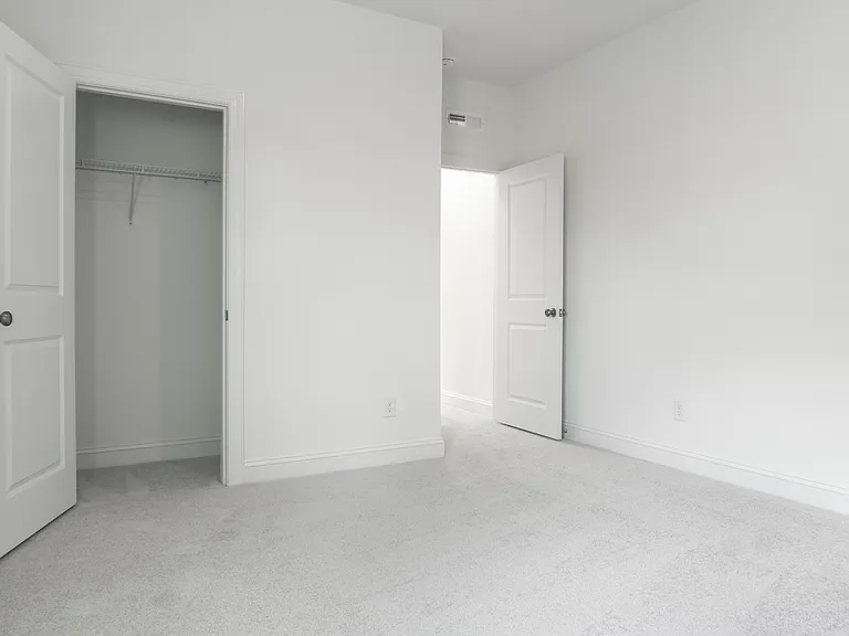 725 Hardin Hill Ln — Photo 16