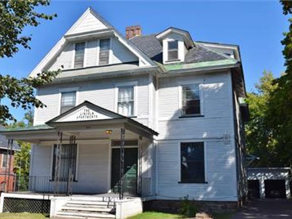 2nd image of 316 Main St APT 4
