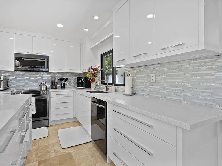 5939 Kalanianaole Hwy — Photo 15