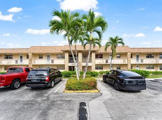 9911 Sandalfoot Blvd APT 113, Boca Raton, FL 33428