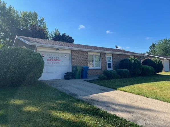 1142 Hilltop Ave, Sidney, OH 45365