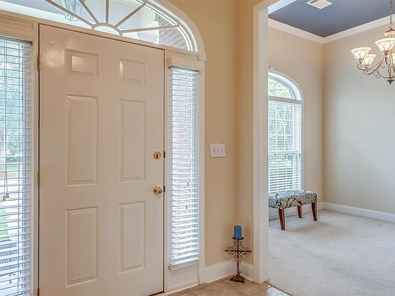 2nd image of 3301 Hammond Dr