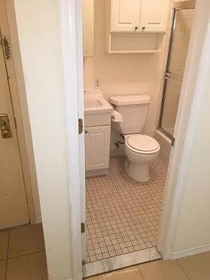 Rented by Bond New York | media 23