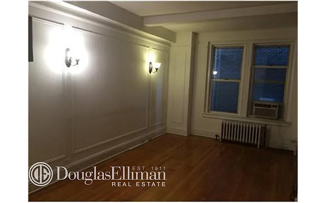 Rented by Douglas Elliman | media 24
