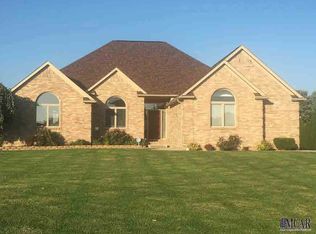 5550 Wimbledon Park Dr, Monroe, MI 48161