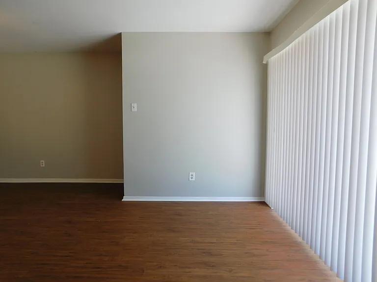 217 Mockingbird Ln — Photo 5
