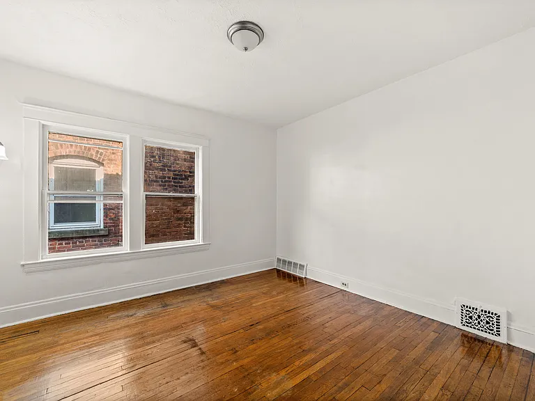 Bedroom #1