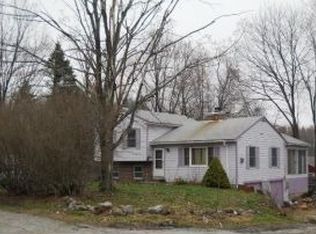 4 Williams Rd, Hillsboro, NH 03244