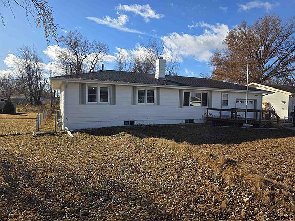 2nd image of 2733 Kendel Dr