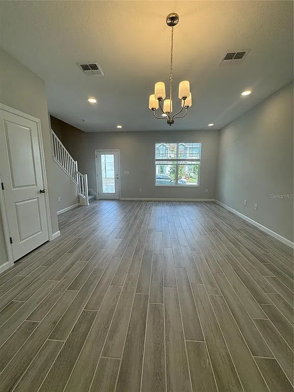 3 bed, 2.5 bath, 1691 sqft, $2,650 — Photo 4