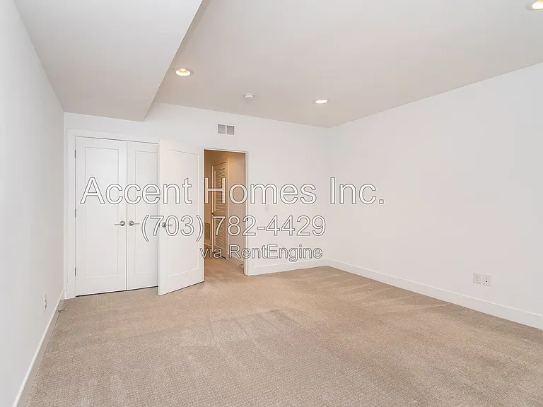 210 S Patrick St — Photo 22