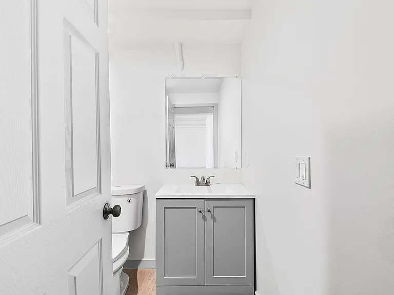 1121 Daisy Avenue — Photo 12
