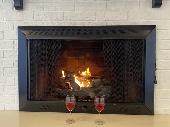 1721 Alpine Dr, Sherman, TX 75092