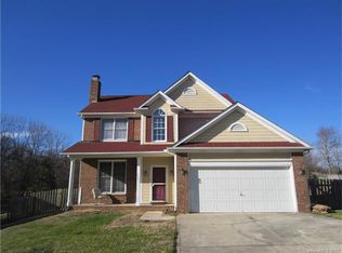 8809 Willow Crest Dr, Charlotte, NC 28214