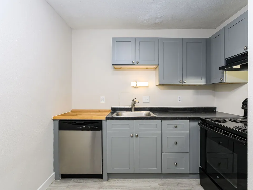 Oak Park Apartments
