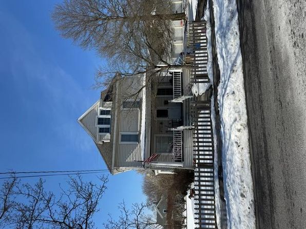 125 Center St