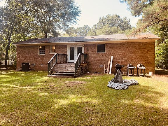 2nd image of 308 Millbrook St