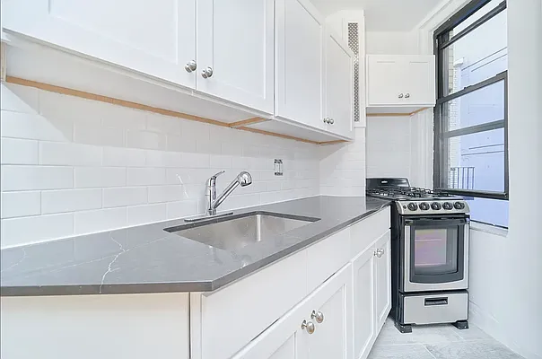 Rented by Living New York | media 13