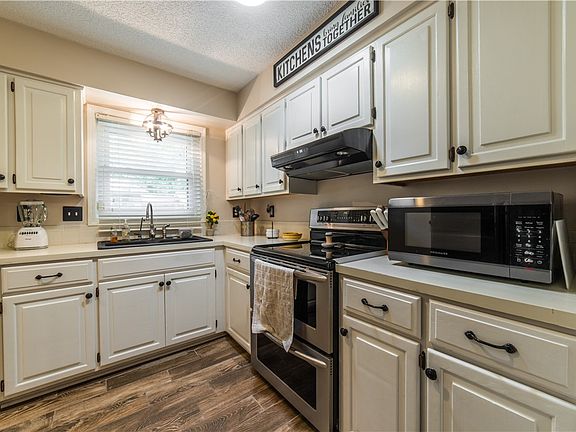 5th image of 36 Abingdon Ln