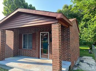 Kyries Hebert St, Eunice, LA 70535